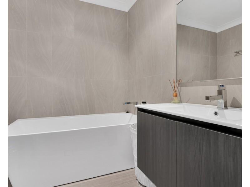 1/16 Braddon Street, Oxley Park NSW 2760