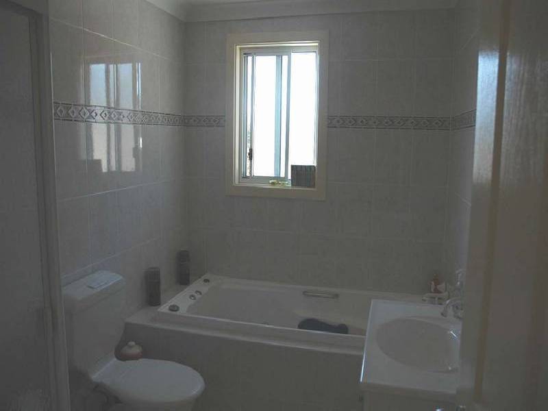 4 Lamerton Street, Oakhurst NSW 2761