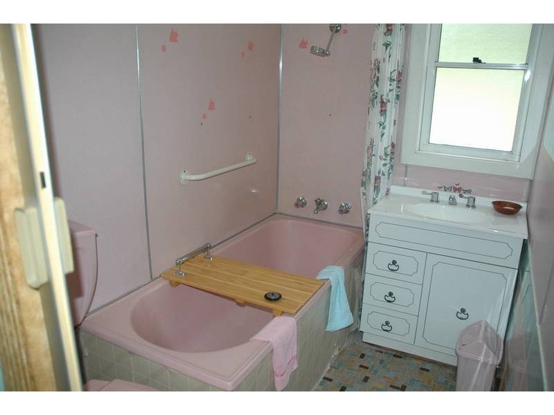 37 Parkin Road, Colyton NSW 2760