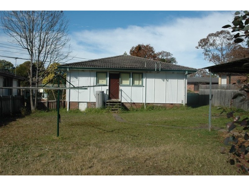 4 Mudie Place, Blackett NSW 2770