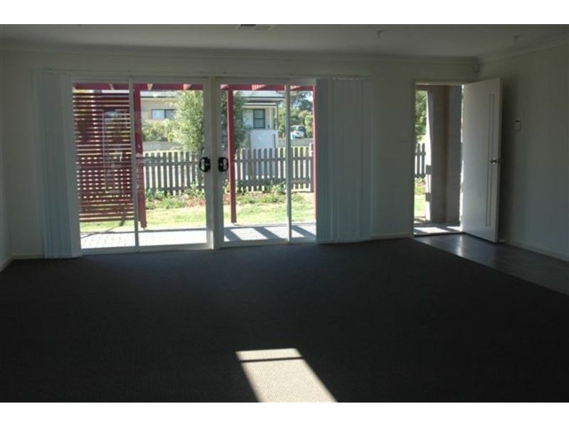 15 Coorlong (13 Monfarville Street) Place, St Marys NSW 2760