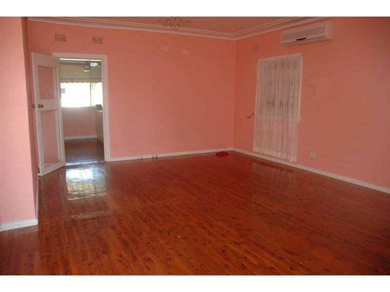 30 Moira Crescent, St Marys NSW 2760