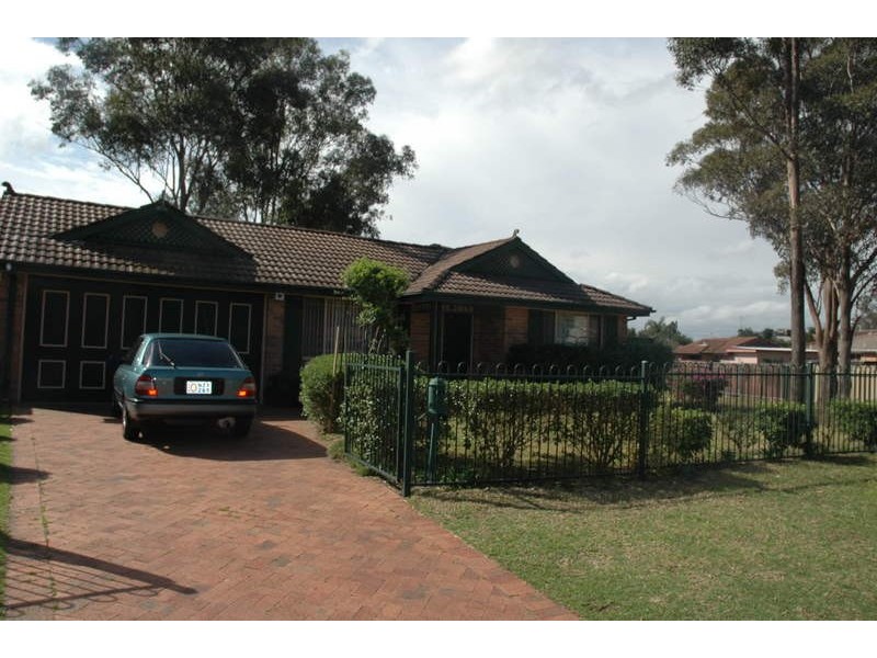 19 Merevale Place, Oakhurst NSW 2761