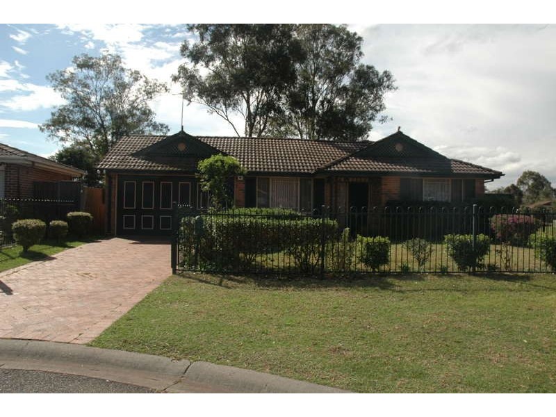 19 Merevale Place, Oakhurst NSW 2761