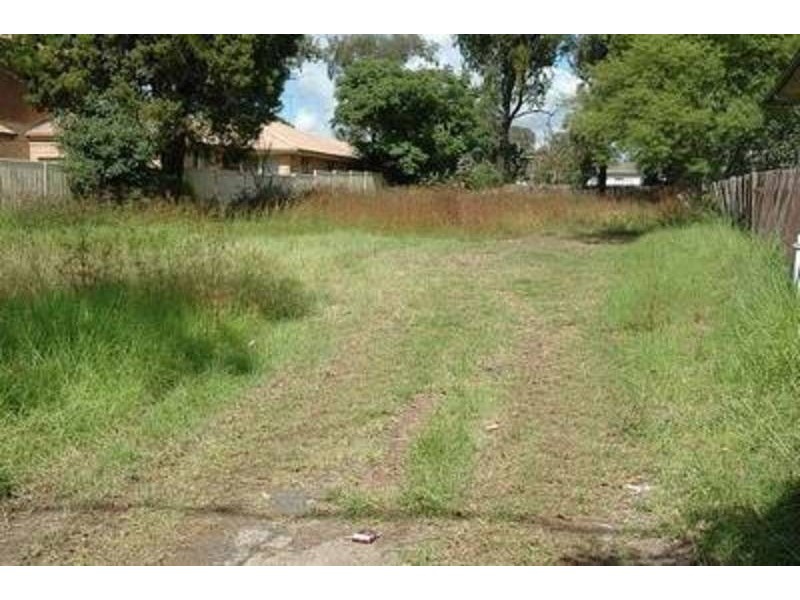 28 Brisbane Street, Oxley Park NSW 2760