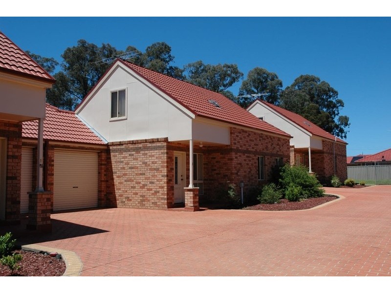 3/166 Glossop Street, St Marys NSW 2760