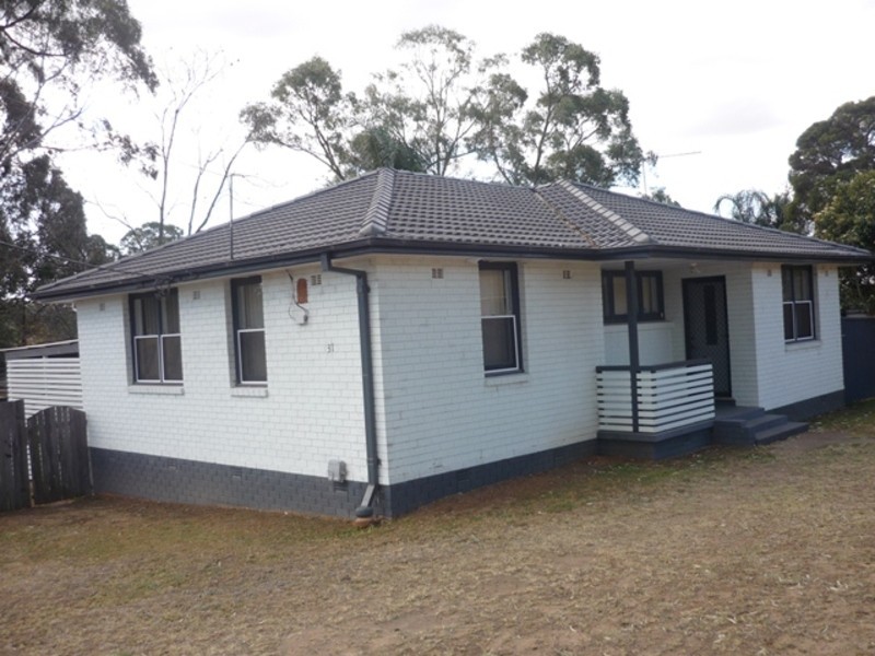 31 Luzon Avenue, Lethbridge Park NSW 2770