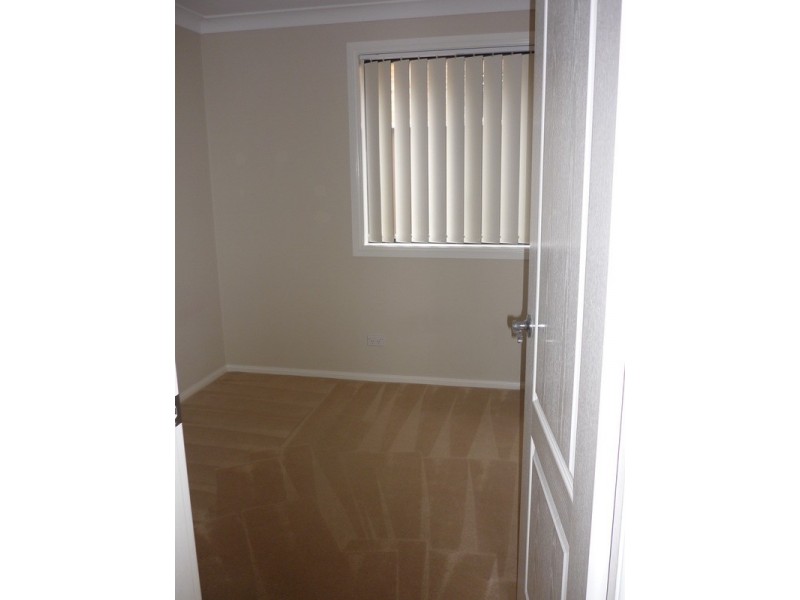 2/1 Windrush Circuit, St Clair NSW 2759