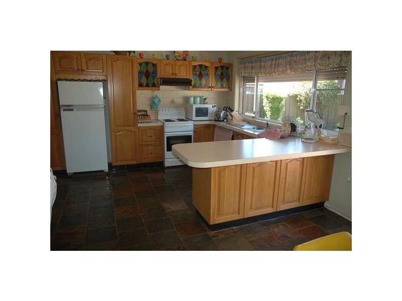 26 Canberra Street, Oxley Park NSW 2760