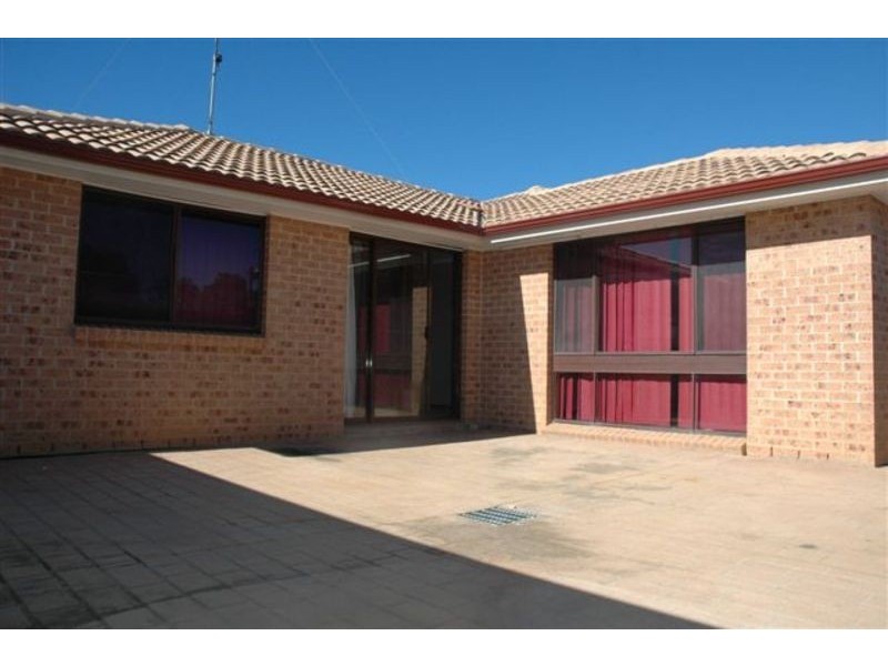 1/39 Brisbane Street, Oxley Park NSW 2760