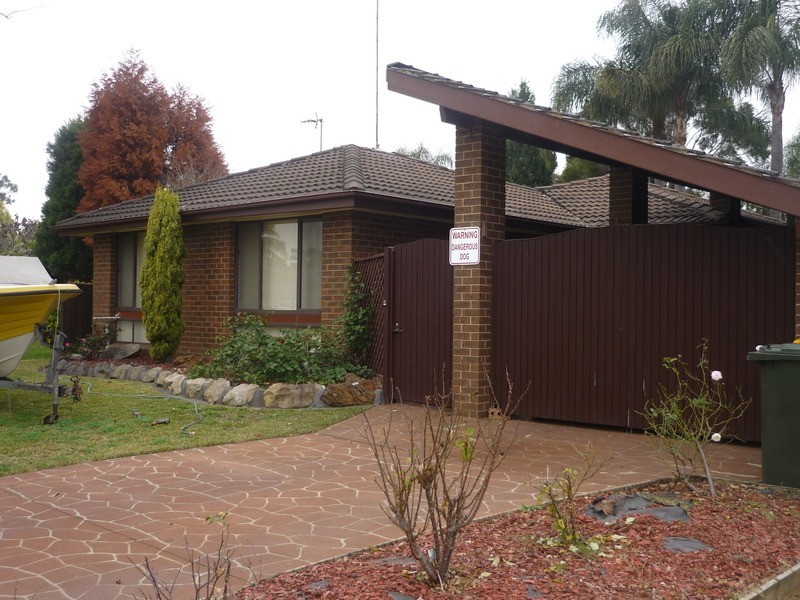 4 Jellie Place, Oakhurst NSW 2761