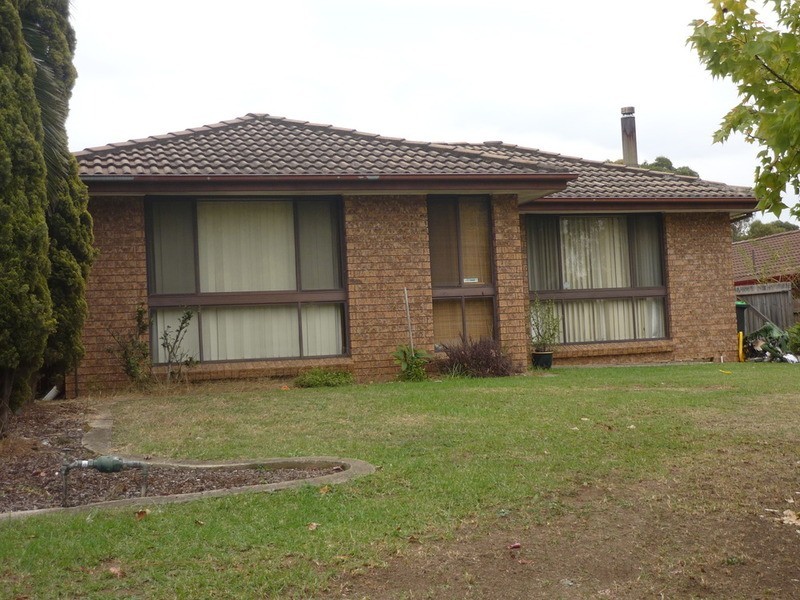 3 Tuggerah Close, St Clair NSW 2759