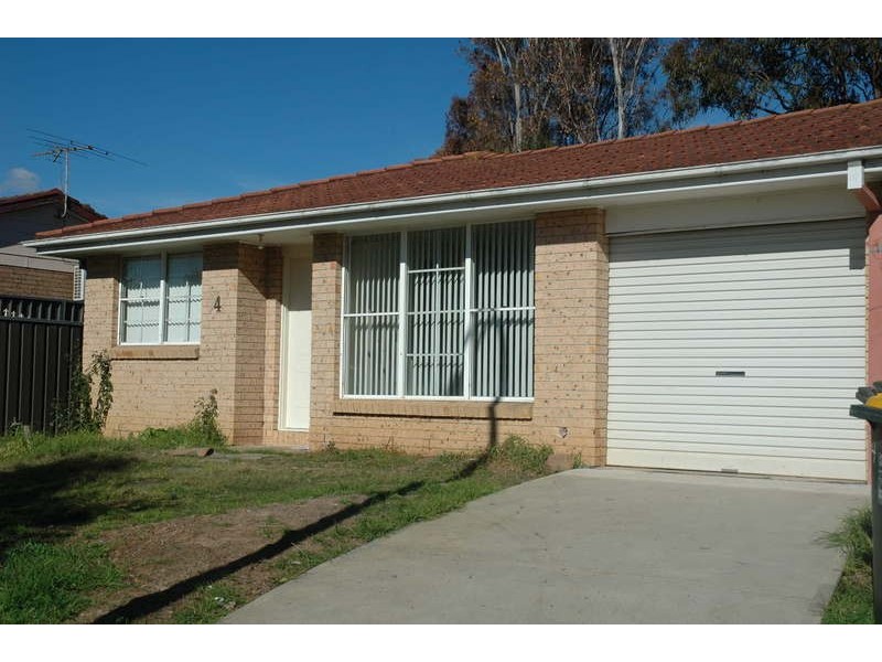 4 Kester Crescent, Oakhurst NSW 2761