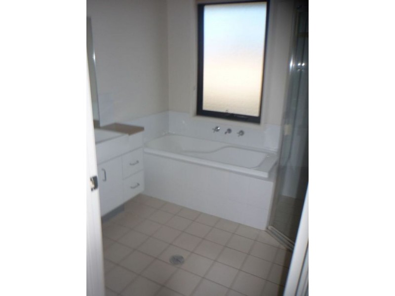 34 Dunlop Avenue, Ropes Crossing NSW 2760