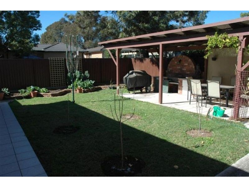 26 McCartney Crescent, St Clair NSW 2759