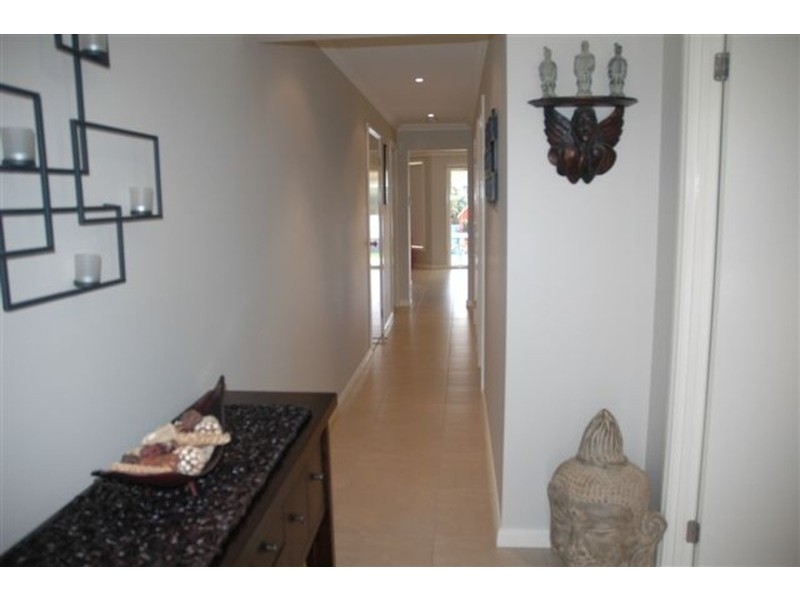 12  Woolls Crescent, Ropes Crossing NSW 2760