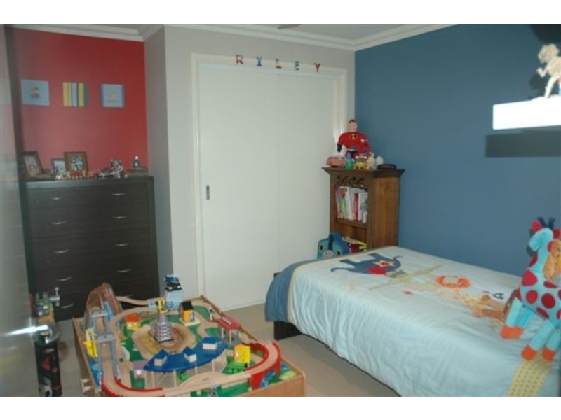 12  Woolls Crescent, Ropes Crossing NSW 2760