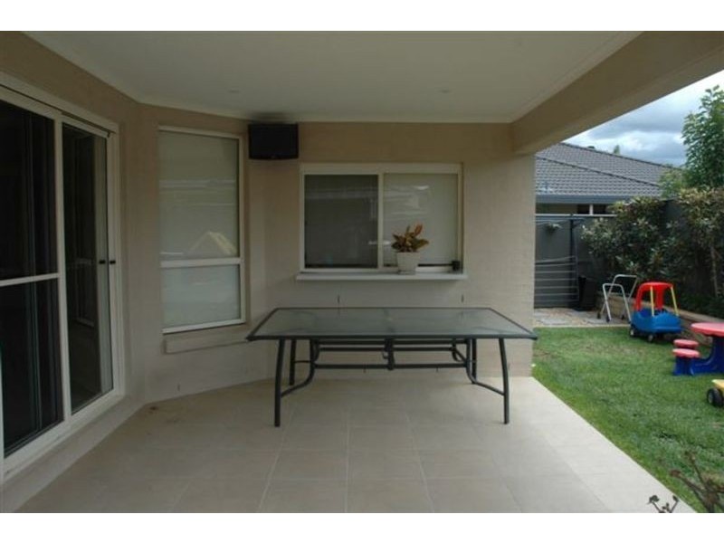 12  Woolls Crescent, Ropes Crossing NSW 2760