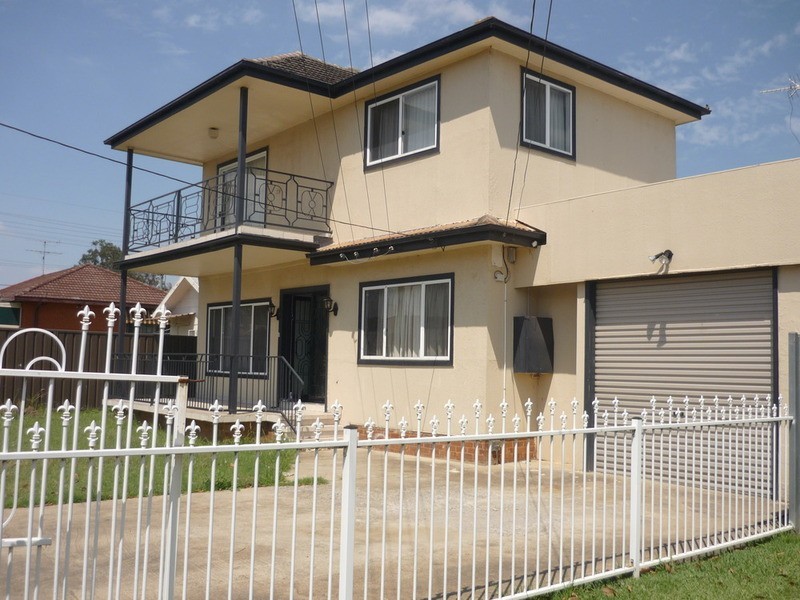 1 Bentley Road, Colyton NSW 2760