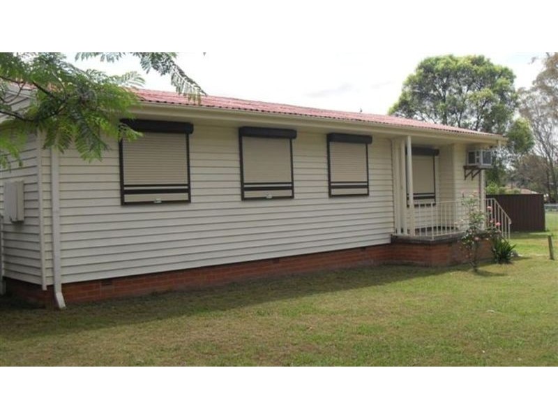 7 Clune Place, Blackett NSW 2770