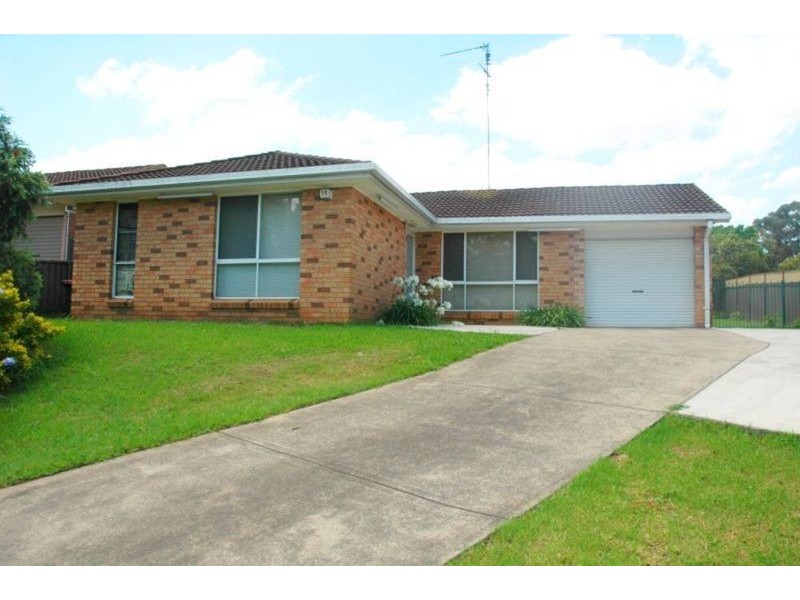 158 Explorers Way, St Clair NSW 2759