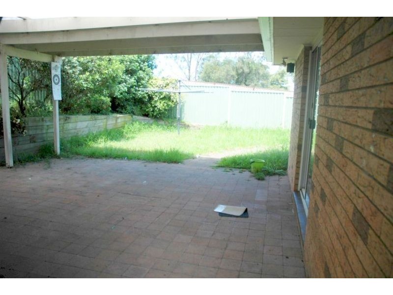 158 Explorers Way, St Clair NSW 2759