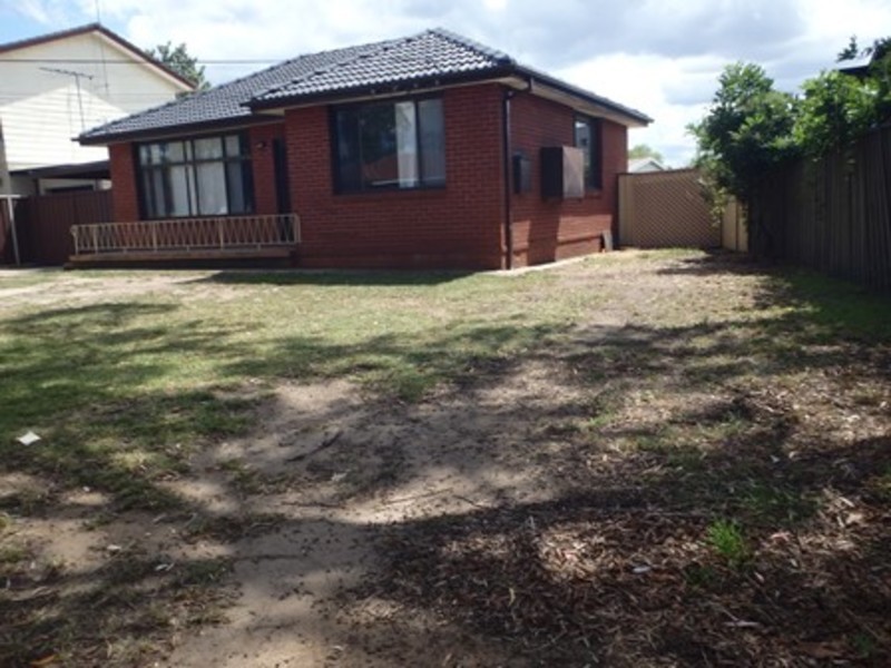 3 Lennox Street, Colyton NSW 2760