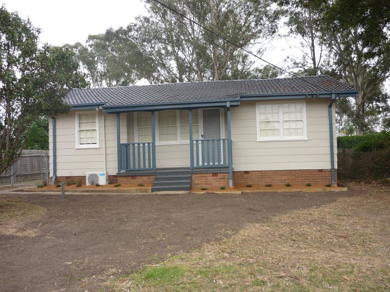 56 Manila Road, Lethbridge Park NSW 2770