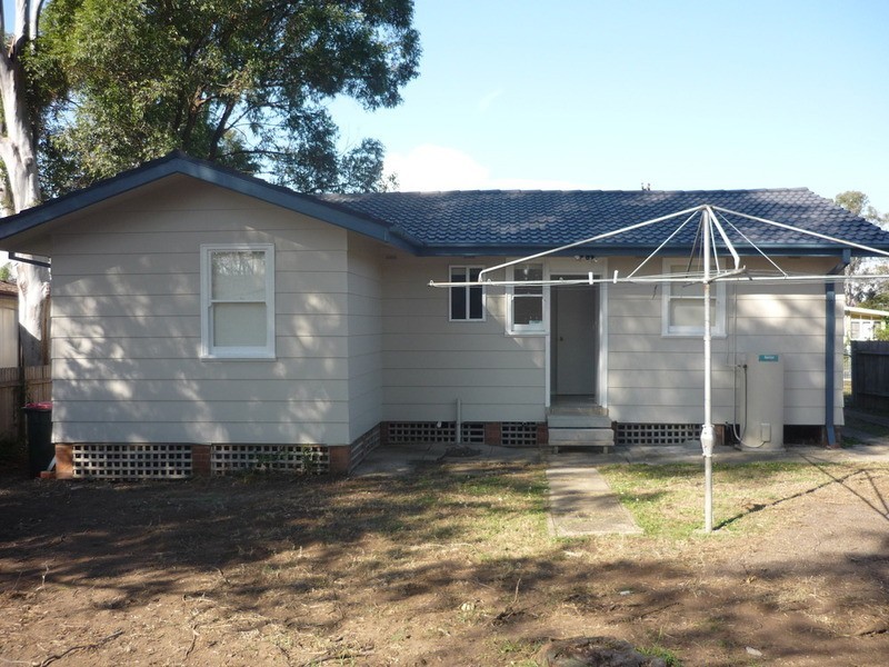 56 Manila Road, Lethbridge Park NSW 2770