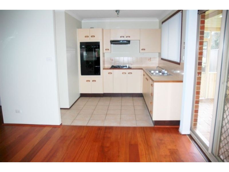 3  Dolphin Close, Claremont Meadows NSW 2747