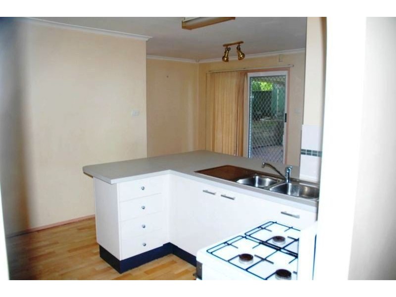 158 & 158A Explorers Way, St Clair NSW 2759