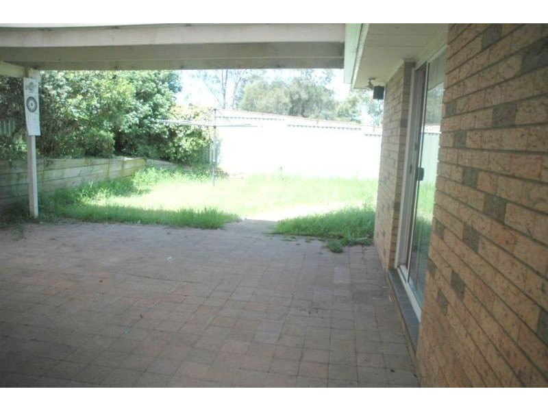 158 & 158A Explorers Way, St Clair NSW 2759