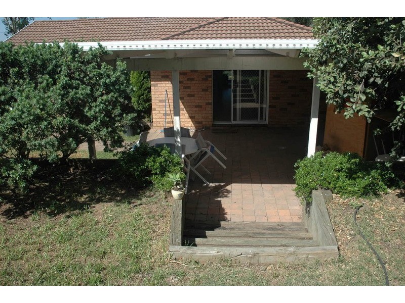 158 & 158A Explorers Way, St Clair NSW 2759