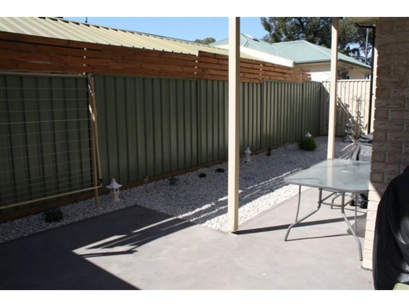 8/57 Adelaide Street, Oxley Park NSW 2760