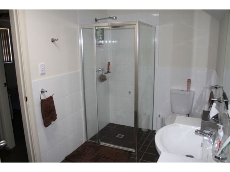 8/57 Adelaide Street, Oxley Park NSW 2760