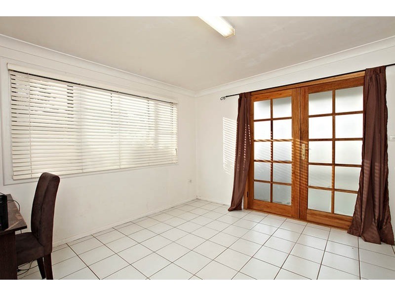 5 Mangariva Avenue, Lethbridge Park NSW 2770