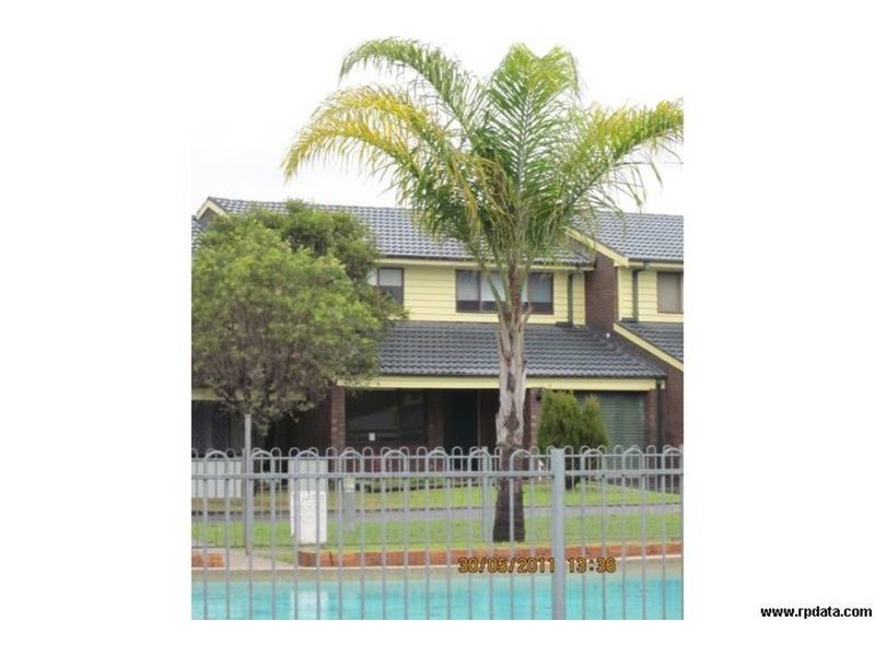 8/1 Noela Place, Oxley Park NSW 2760