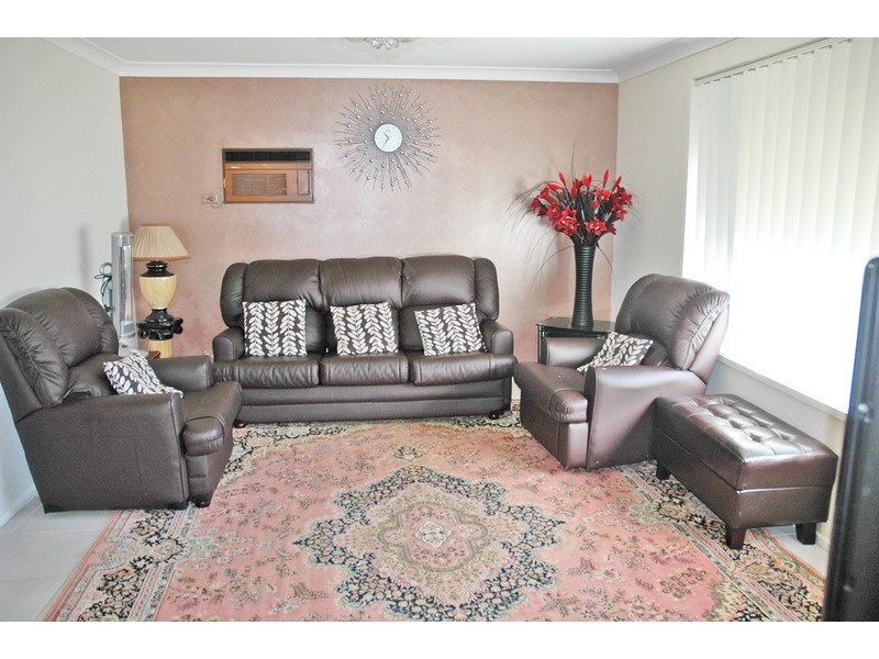 6 Willyama Street, Dharruk NSW 2770