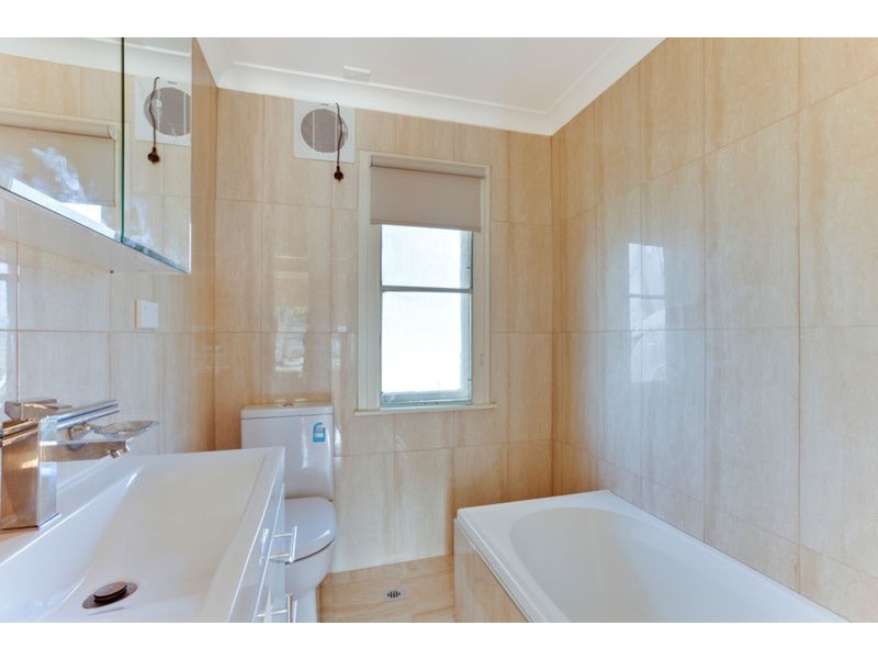 25 Wangaroa Crescent, Lethbridge Park NSW 2770