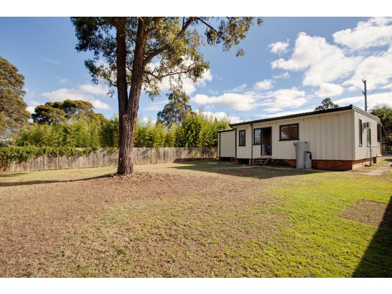 25 Wangaroa Crescent, Lethbridge Park NSW 2770