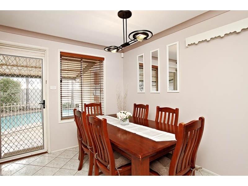 37 Milton Street, Colyton NSW 2760