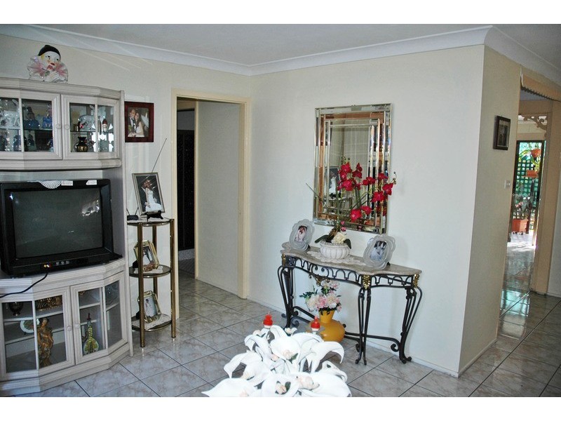 8 Darly Street, Dharruk NSW 2770