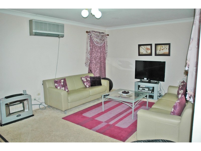 43A Unicombe Crescent, Oakhurst NSW 2761