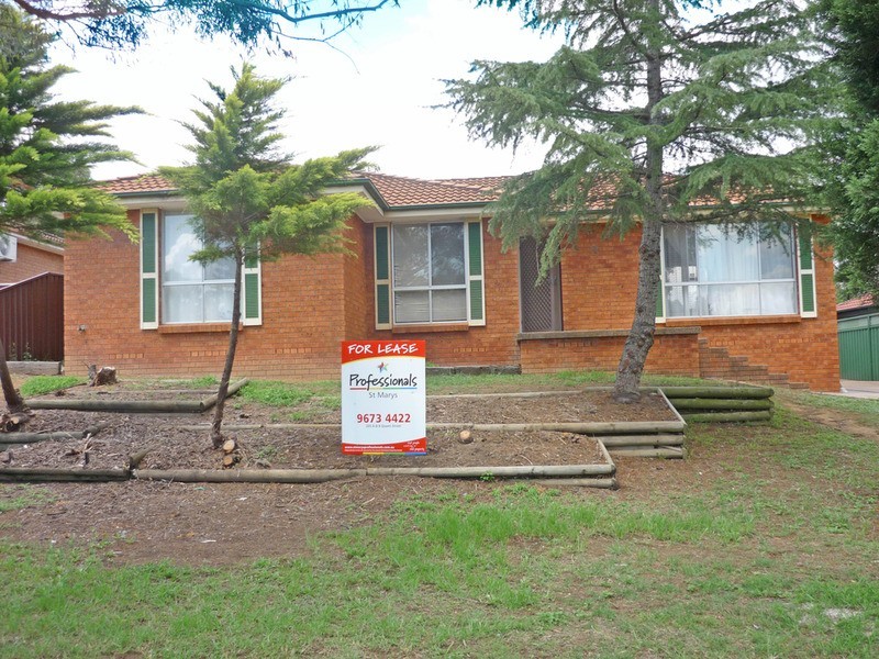 74 Blackwell Avenue, St Clair NSW 2759