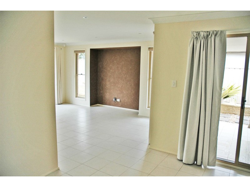 40 Leonard Street, Colyton NSW 2760