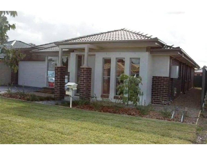 12  Nield Street, Ropes Crossing NSW 2760