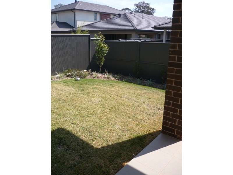 12  Nield Street, Ropes Crossing NSW 2760