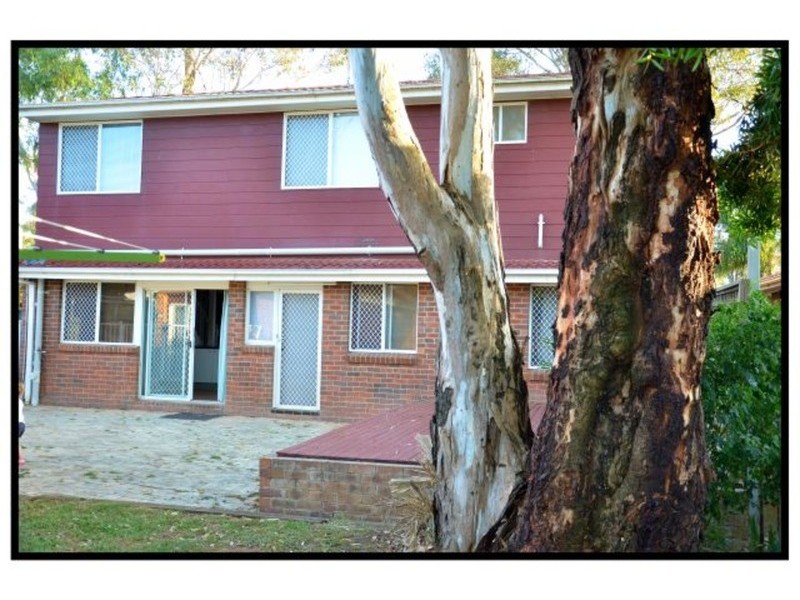 18 Napunyah Way, St Clair NSW 2759