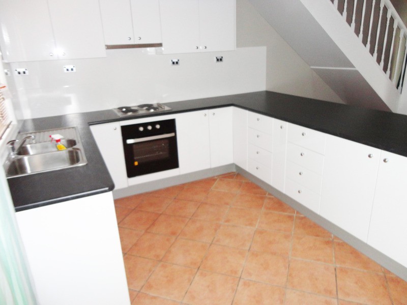 18 Napunyah Way, St Clair NSW 2759