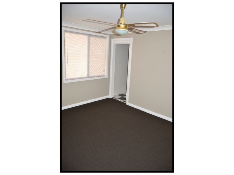 18 Napunyah Way, St Clair NSW 2759